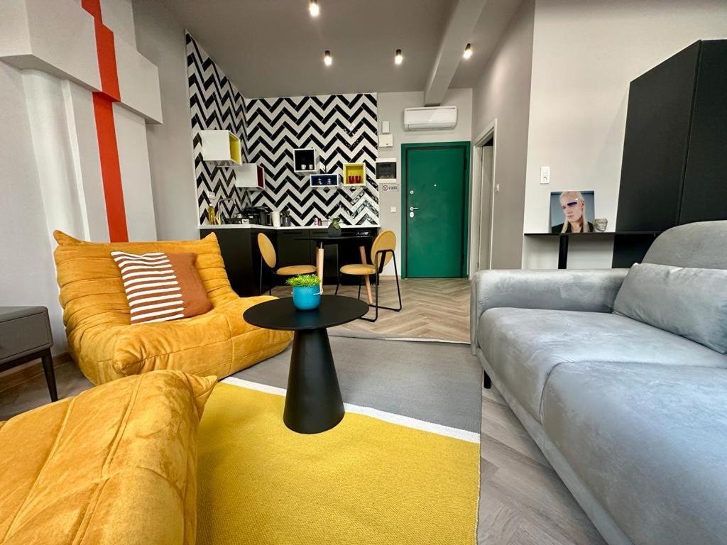 Ermou Funky Lofts Apartment Athena Bagian luar foto